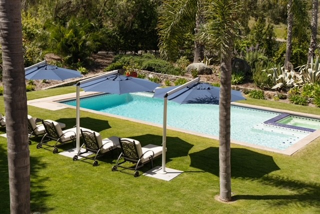 Overhead pool photo at Casa Valencia