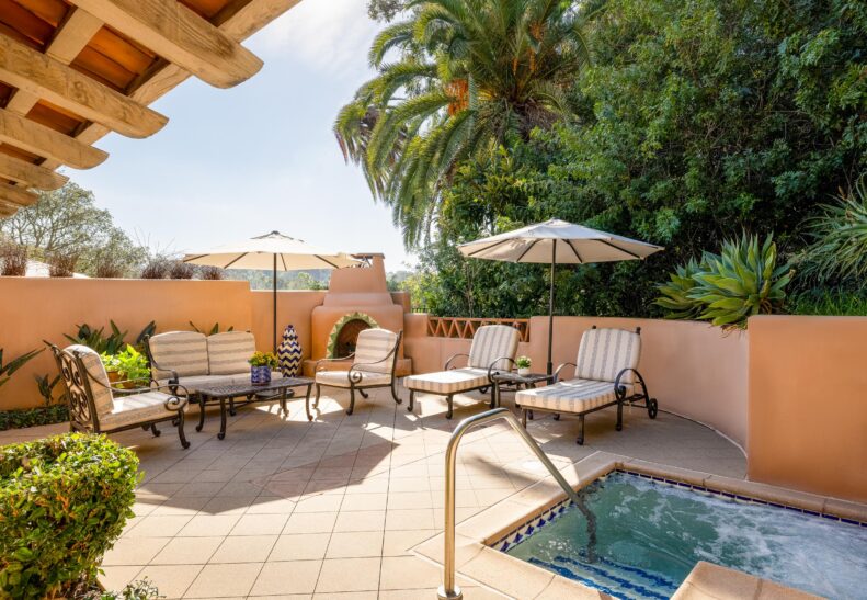 Olive Grove Two Queen ADA Patio with whirlpool and fireplace